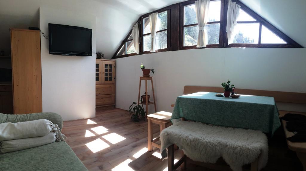 Apartments Pod Macesnovo Streho Solčava Eksteriør bilde